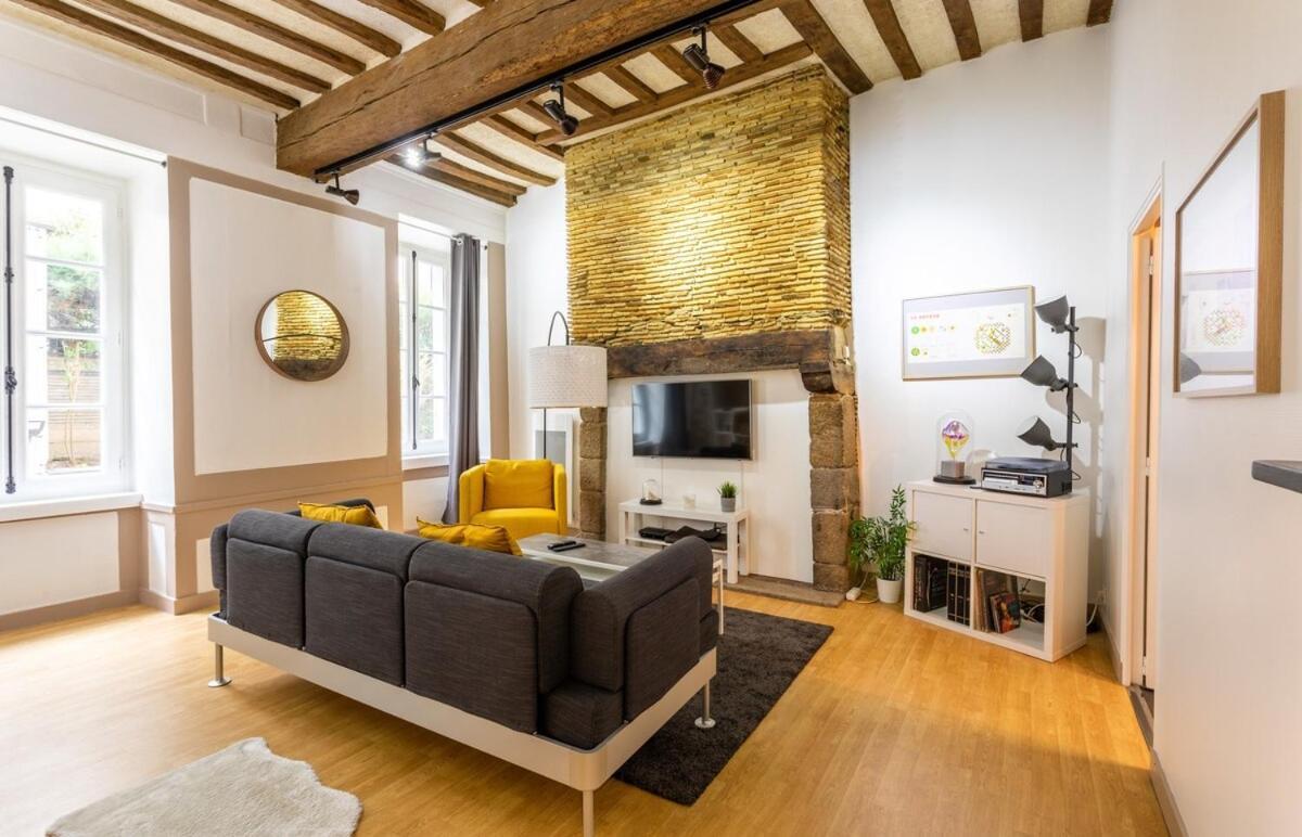 Le LEPERDIT - Bel appartement de charme refait à neuf en hypercentre Rennes Esterno foto
